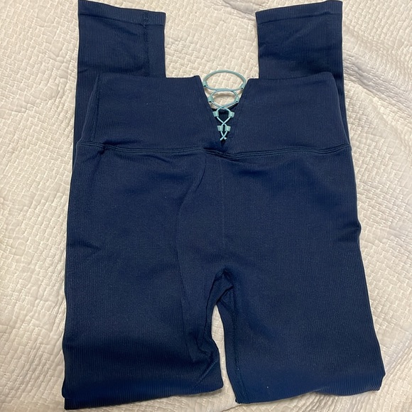 Fabletics Leggings - Picture 2 of 2